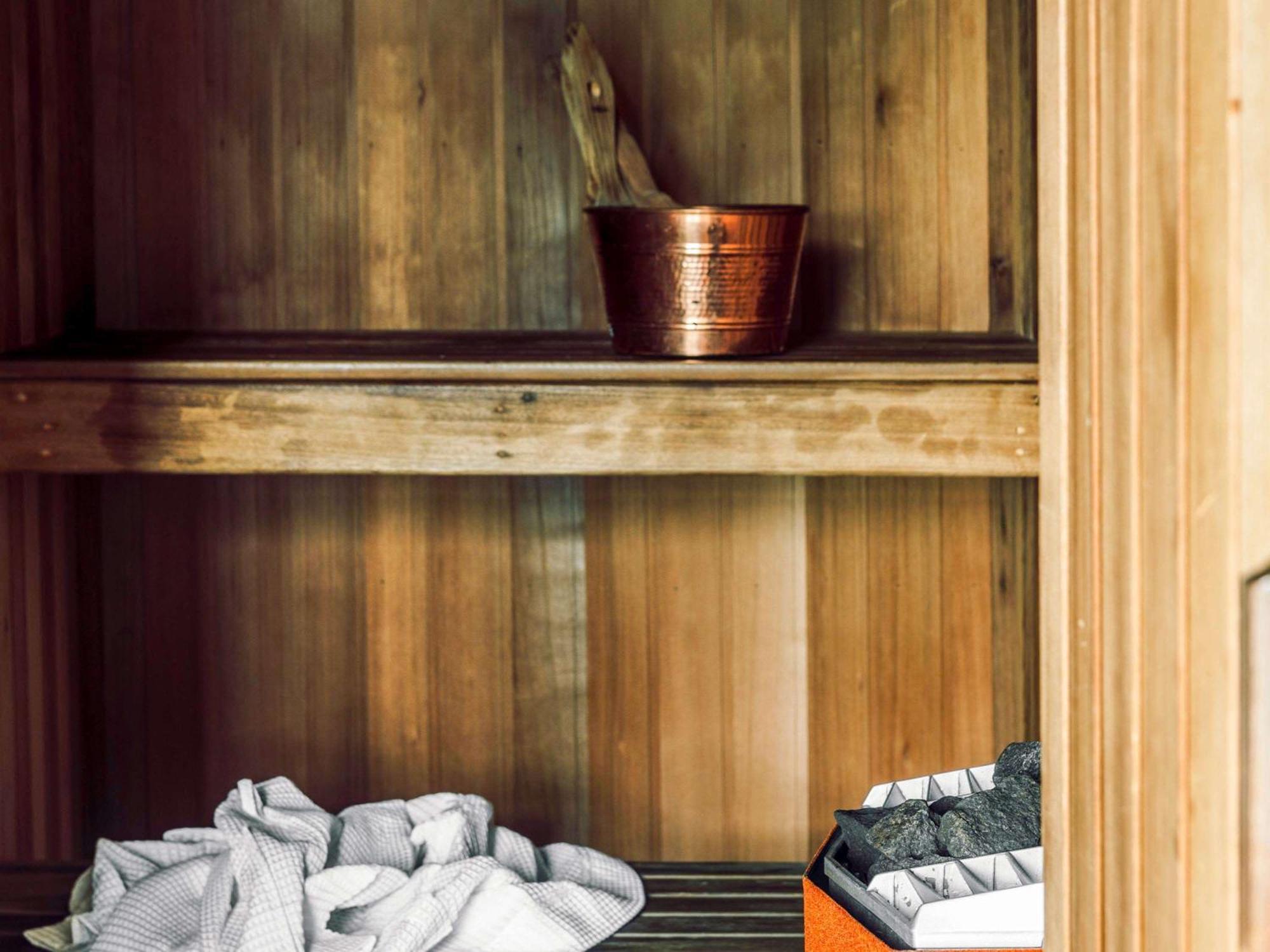 The Como Melbourne Exterior foto Sauna accessories